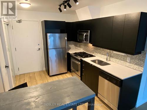 904 - 127 Queen Street E, Toronto, ON - Indoor Photo Showing Kitchen