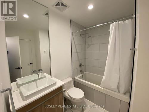 904 - 127 Queen Street E, Toronto, ON - Indoor Photo Showing Bathroom