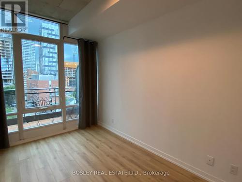 904 - 127 Queen Street E, Toronto, ON - Indoor Photo Showing Other Room