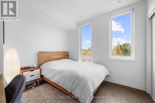 32 Perth Avenue, Toronto, ON - Indoor Photo Showing Bedroom