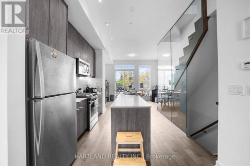 32 Perth Avenue, Toronto, ON - Indoor Photo Showing Kitchen With Upgraded Kitchen