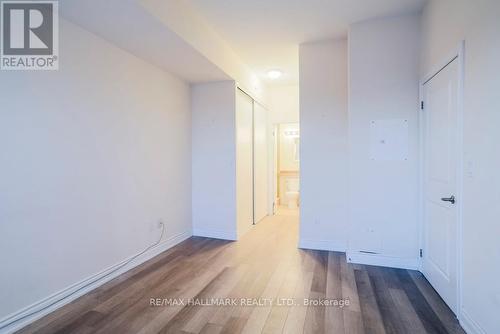 807 - 760 Sheppard Avenue W, Toronto, ON - Indoor Photo Showing Other Room