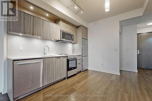 1211 - 50 Forest Manor Road, Toronto, ON - Indoor Photo Showing Kitchen With Upgraded Kitchen