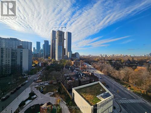 911 - 575 Bloor Street E, Toronto, ON - Outdoor With View