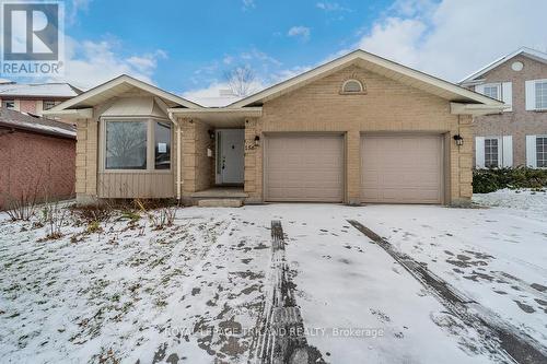 156 Golfview Road, London, ON - Outdoor With Facade