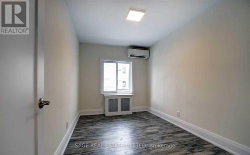 5 - 1571 Mount Pleasant Road, Toronto, ON - Indoor Photo Showing Other Room