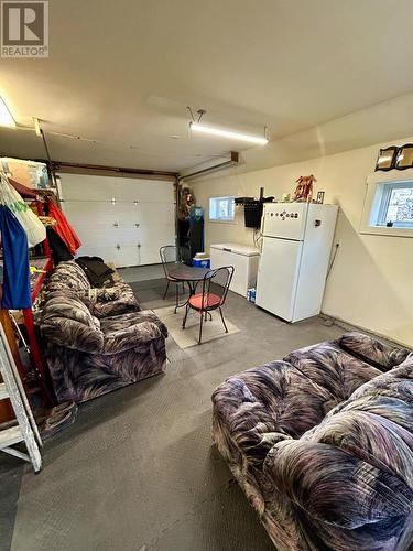 8 Willow Street, Centerville-Warham-Trinity, NL - Indoor Photo Showing Garage