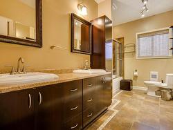 Ensuite bathroom - 