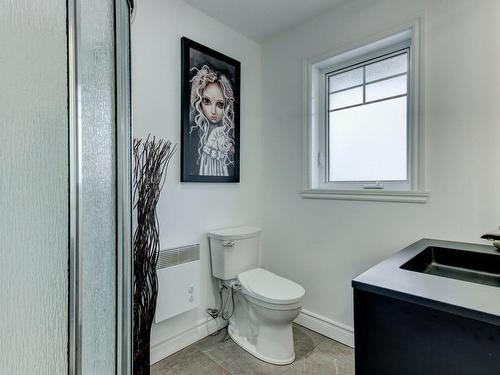 Bathroom - 1422 Rue De Foucault, Saint-Jean-Sur-Richelieu, QC - Indoor Photo Showing Bathroom