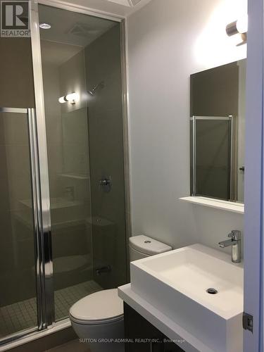 4604 - 1080 Bay Street, Toronto, ON - Indoor Photo Showing Bathroom