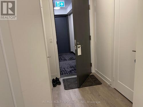 422 - 9 Mabelle Avenue, Toronto, ON - Indoor Photo Showing Other Room