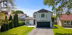 12 CHARING DRIVE  Mississauga, ON L5N 1E9