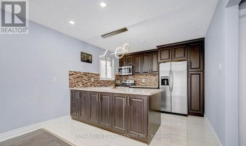 12 Charing Drive, Mississauga, ON - Indoor Photo Showing Kitchen