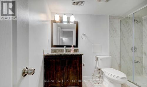 12 Charing Drive, Mississauga, ON - Indoor Photo Showing Bathroom