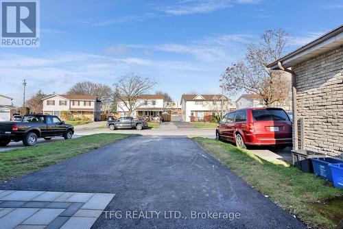 1125 Venus Crescent, Oshawa (Lakeview), ON - Outdoor