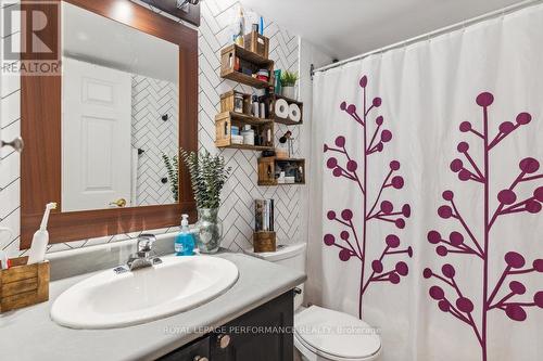 401 - 429 Somerset Street W, Ottawa, ON - Indoor Photo Showing Bathroom