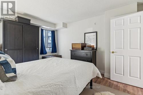 401 - 429 Somerset Street W, Ottawa, ON - Indoor Photo Showing Bedroom