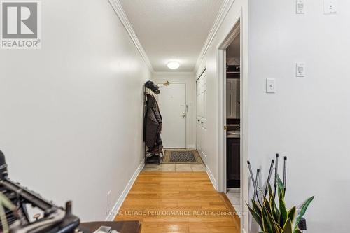 401 - 429 Somerset Street W, Ottawa, ON - Indoor Photo Showing Other Room