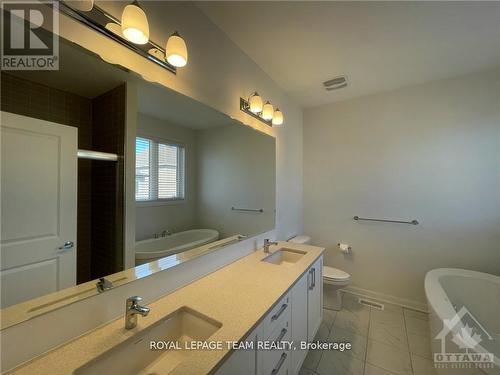 51 Eramosa Crescent, Ottawa, ON - Indoor Photo Showing Bathroom