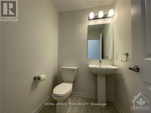 51 Eramosa Crescent, Ottawa, ON - Indoor Photo Showing Bathroom