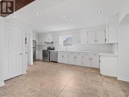 45 Cunningham Street, Thorold (557 - Thorold Downtown), ON - Indoor Photo Showing Kitchen