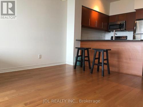 1307 - 2885 Bayview Drive, Toronto, ON - Indoor Photo Showing Kitchen