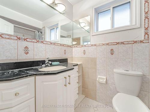 23 Gardentree St, Toronto, ON - Indoor Photo Showing Bathroom