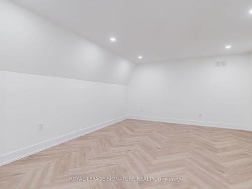 3-861 O'Connor Dr, Toronto, ON - Indoor Photo Showing Other Room