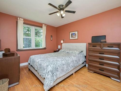 108 Boyne Cres, New Tecumseth, ON - Indoor Photo Showing Bedroom