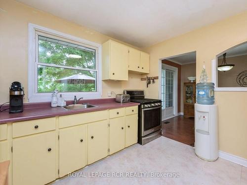 108 Boyne Cres, New Tecumseth, ON - Indoor Photo Showing Kitchen