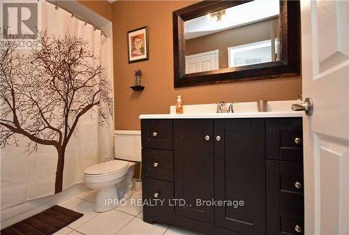 5 - 5525 Palmerston Crescent, Mississauga, ON - Indoor Photo Showing Bathroom