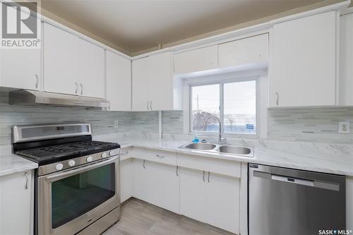 1617 19Th Street W, Saskatoon, SK - Indoor Photo Showing Kitchen With Double Sink