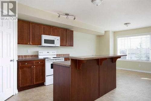 1, 240 Laffont Way, Fort Mcmurray, AB - Indoor Photo Showing Kitchen