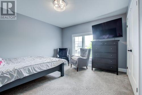 147 Willow Ridge Road, Middlesex Centre (Ilderton), ON - Indoor Photo Showing Bedroom