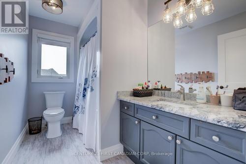 147 Willow Ridge Road, Middlesex Centre (Ilderton), ON - Indoor Photo Showing Bathroom