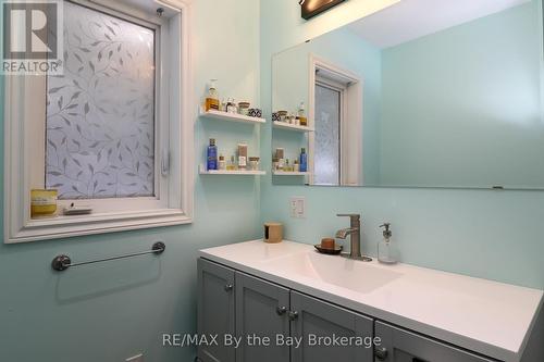 27 50Th Street N, Wasaga Beach, ON - Indoor Photo Showing Bathroom