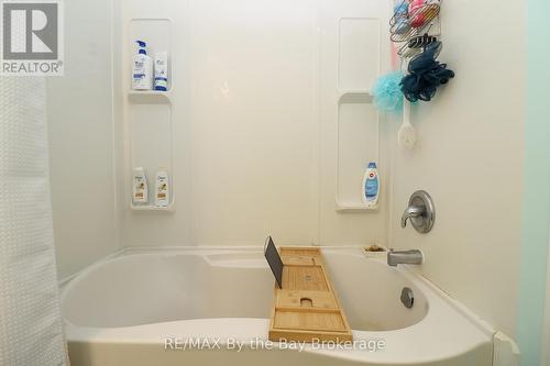 27 50Th Street N, Wasaga Beach, ON - Indoor Photo Showing Bathroom