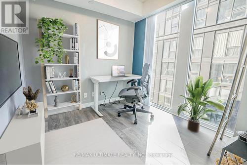 1012 - 60 Shuter Street, Toronto, ON - Indoor Photo Showing Office