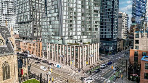 1012 - 60 Shuter Street, Toronto, ON - Outdoor With Facade