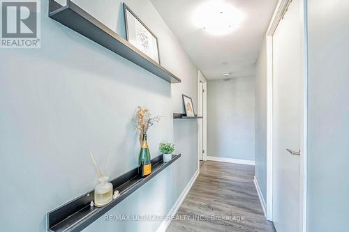 1012 - 60 Shuter Street, Toronto, ON - Indoor Photo Showing Other Room