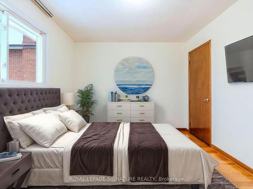 116 Sentinel Rd, Toronto, ON - Indoor Photo Showing Bedroom