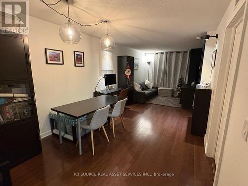 302 - 138 Somerset Street W, Ottawa, ON - Indoor