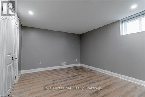 7027 Garden Street, Niagara Falls, ON - Indoor Photo Showing Other Room