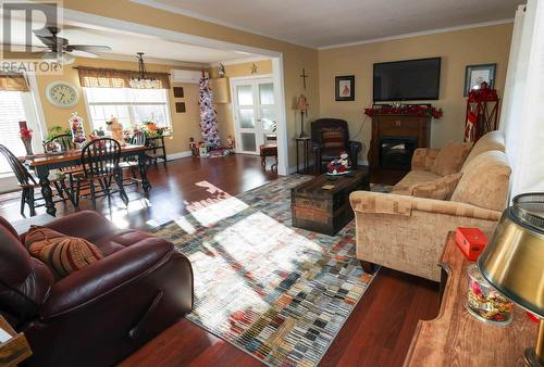 656 Murphy Street, Summerside, PE - Indoor Photo Showing Living Room With Fireplace