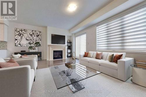 164 Elgin Mills Road W, Richmond Hill, ON - Indoor Photo Showing Living Room With Fireplace