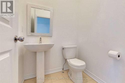 164 Elgin Mills Road W, Richmond Hill, ON - Indoor Photo Showing Bathroom