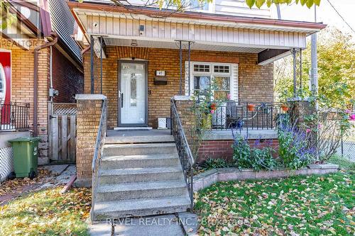 47 Barnesdale Avenue N, Hamilton, ON - Outdoor With Deck Patio Veranda