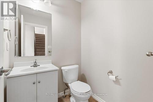 33 Ridgeway Place, Belleville, ON - Indoor Photo Showing Bathroom