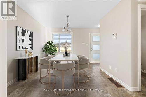 33 Ridgeway Place, Belleville, ON - Indoor Photo Showing Dining Room