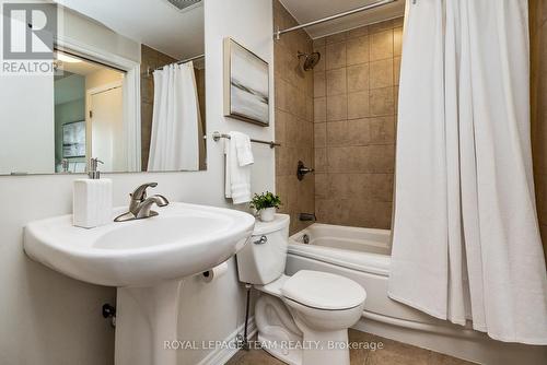 501 - 575 Byron Avenue, Ottawa, ON - Indoor Photo Showing Bathroom